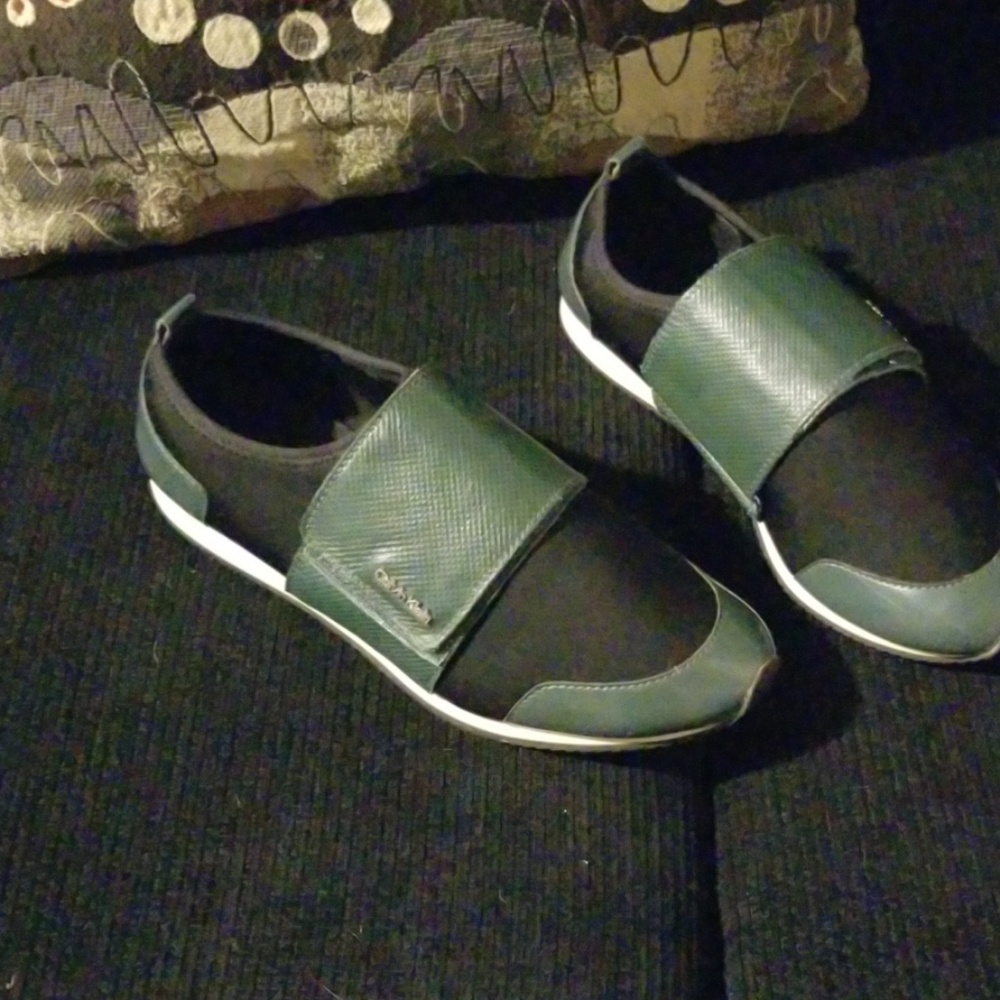 Shoe
